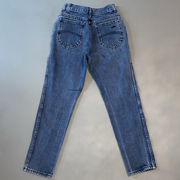 Vintage Chic Denim Jeans - Picture 4 of 8